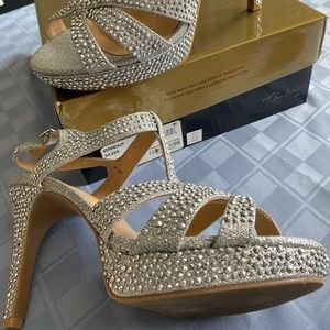 Bling evening shoes for wedding, prom or an event
